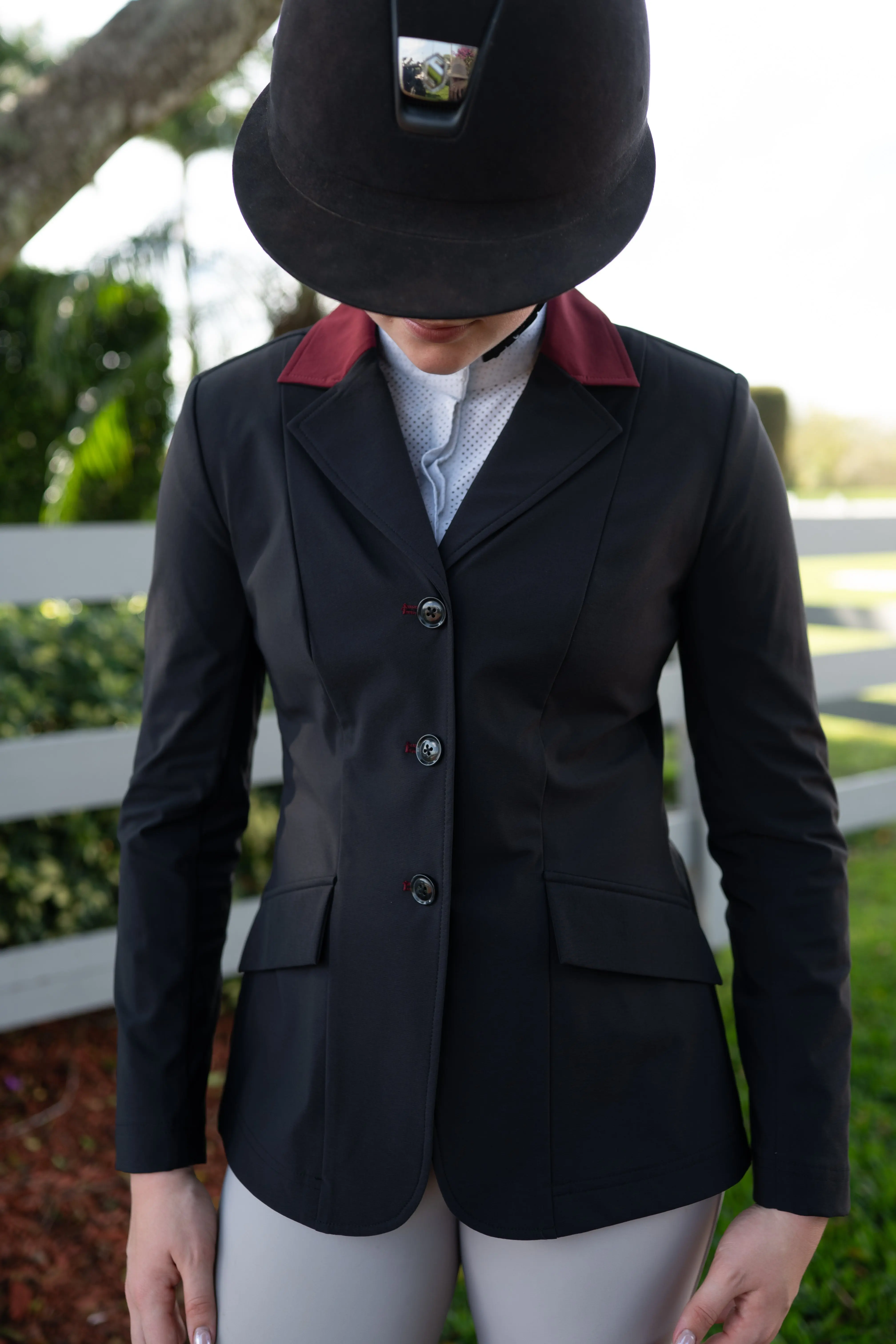 Grand Prix Ladies EQJ Classic 3 Button Show Jacket, Black with Burgundy Collar - Image 3