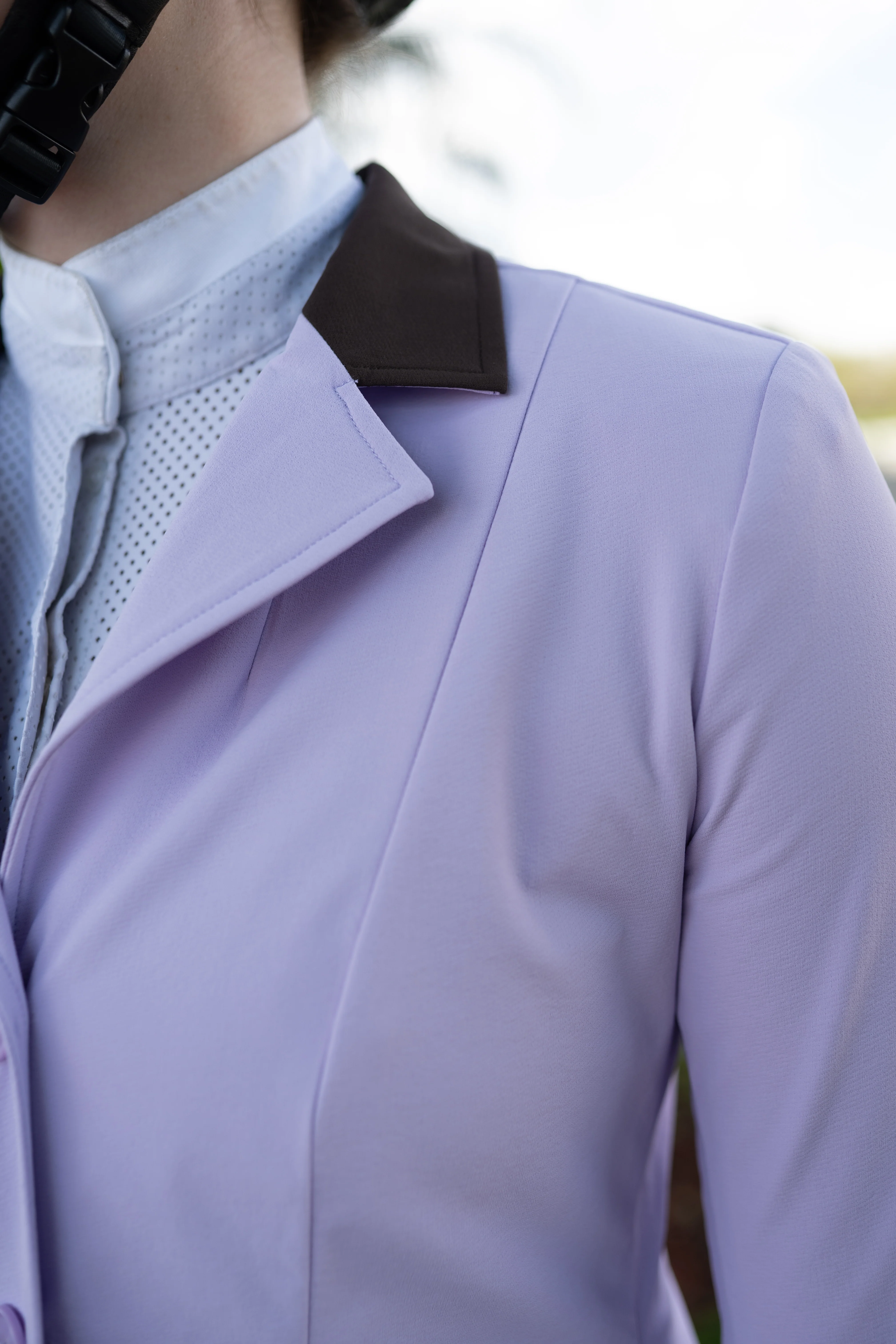 Grand Prix Ladies EQJ 3 Button Show Coat, Lilac with Chocolate Collar - Image 5